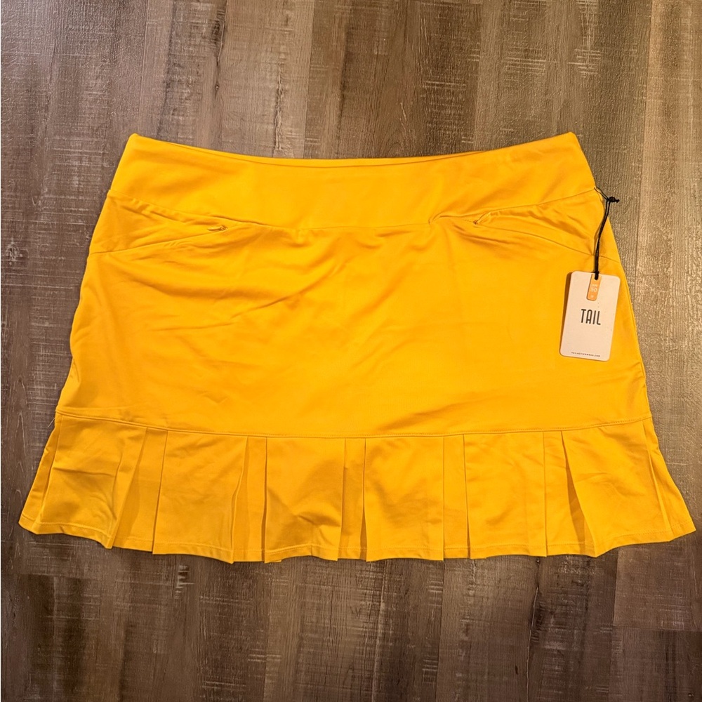 Tail Activewear Artemis Golf Skort NWT – XL – Tuscan Sun Yellow
